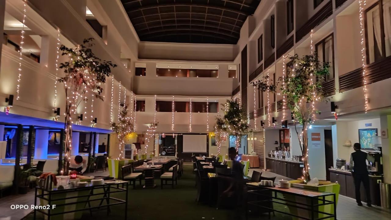 Citrus Hotel Lonavala Εξωτερικό φωτογραφία