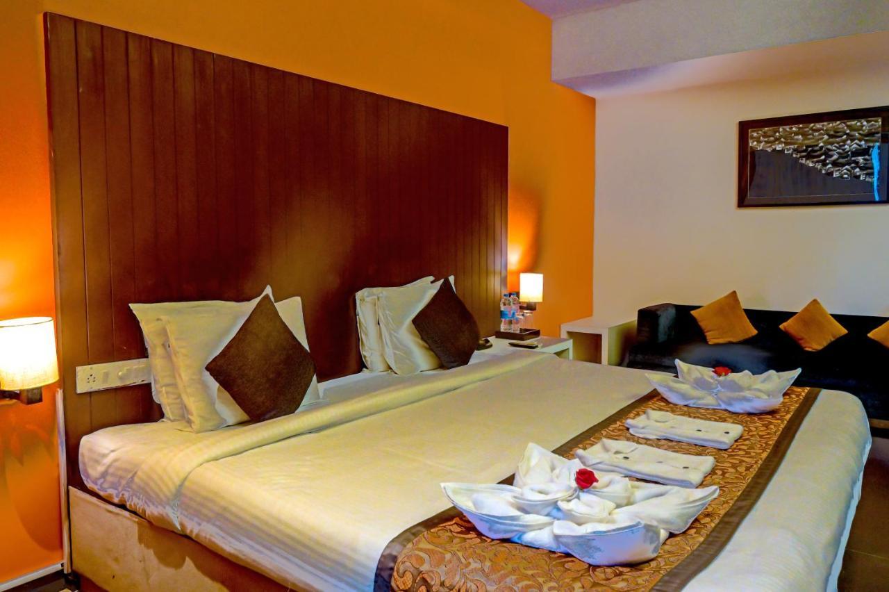 Citrus Hotel Lonavala Εξωτερικό φωτογραφία