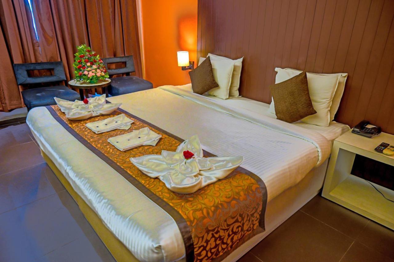 Citrus Hotel Lonavala Εξωτερικό φωτογραφία