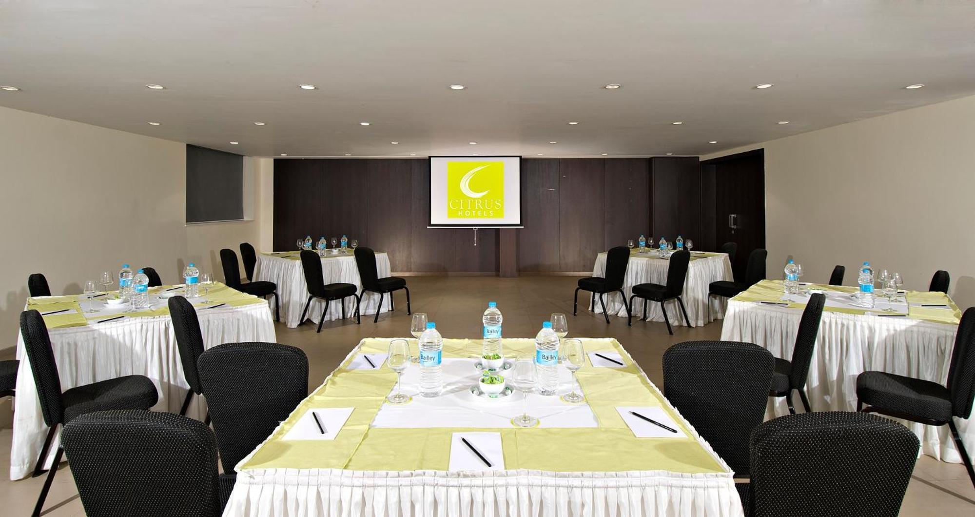 Citrus Hotel Lonavala Εξωτερικό φωτογραφία