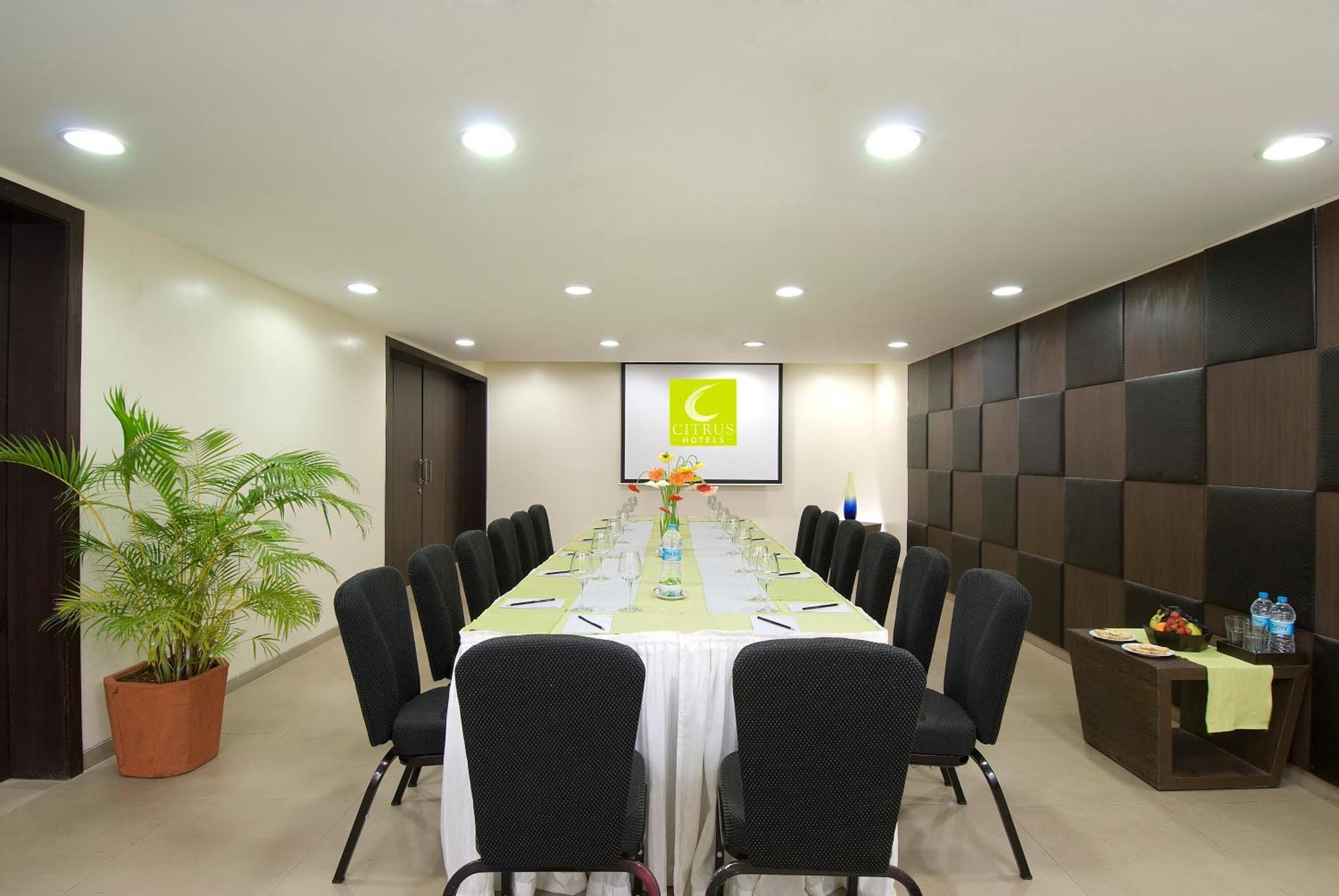 Citrus Hotel Lonavala Εξωτερικό φωτογραφία