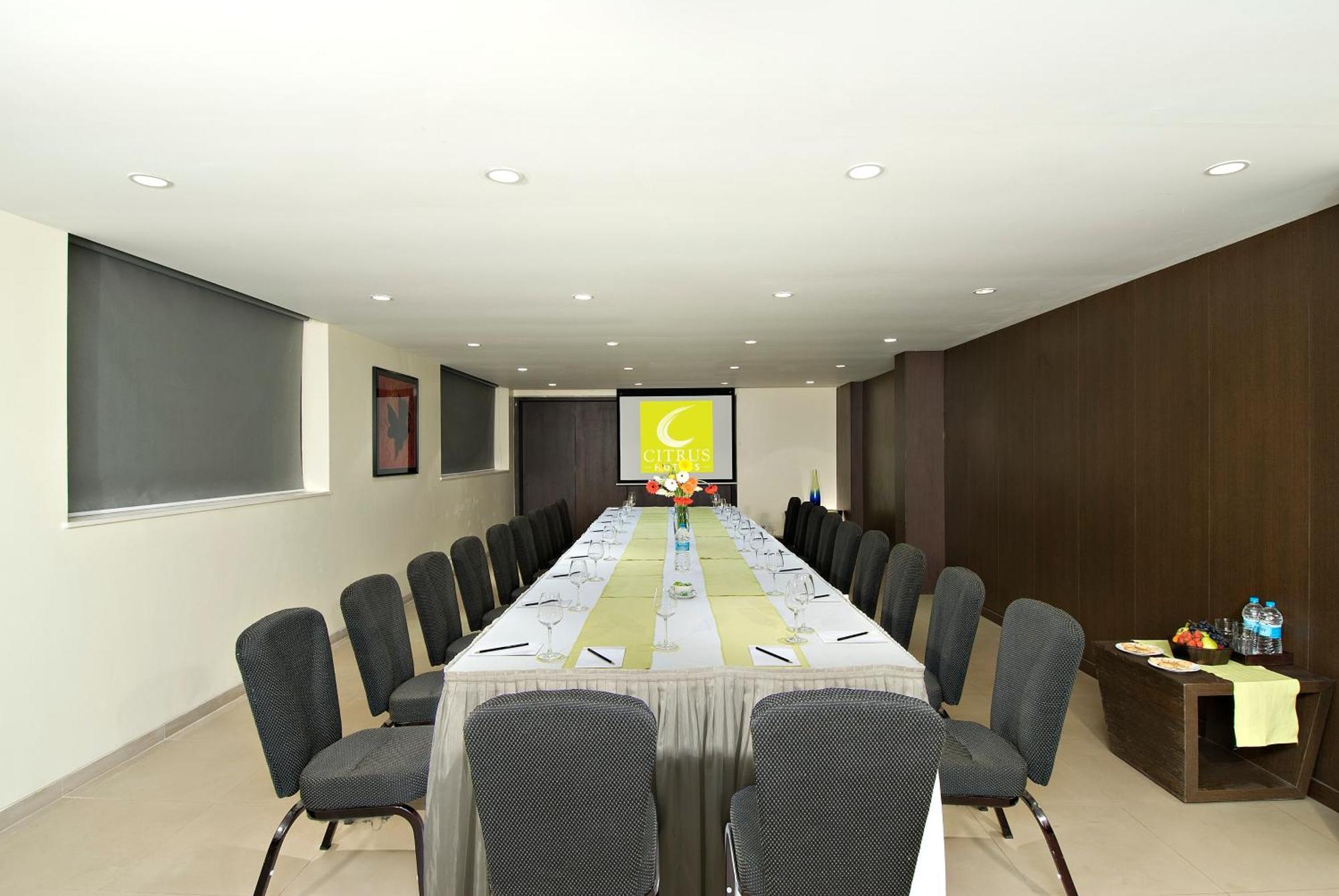 Citrus Hotel Lonavala Εξωτερικό φωτογραφία
