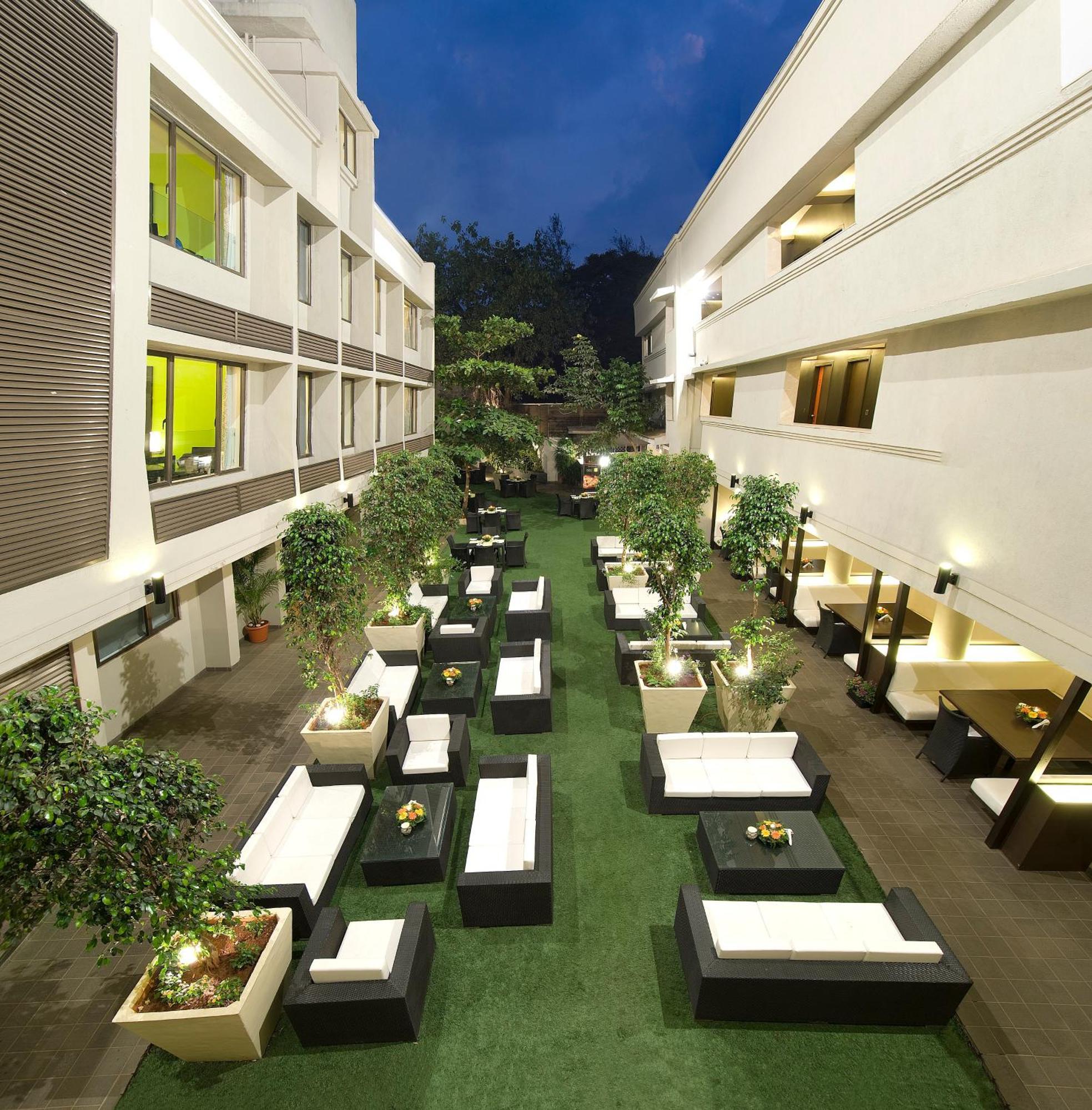 Citrus Hotel Lonavala Εξωτερικό φωτογραφία
