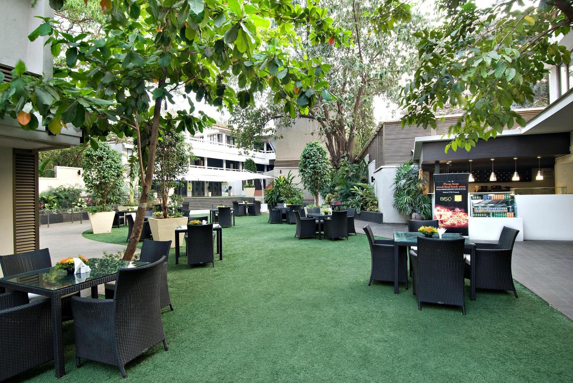 Citrus Hotel Lonavala Εξωτερικό φωτογραφία