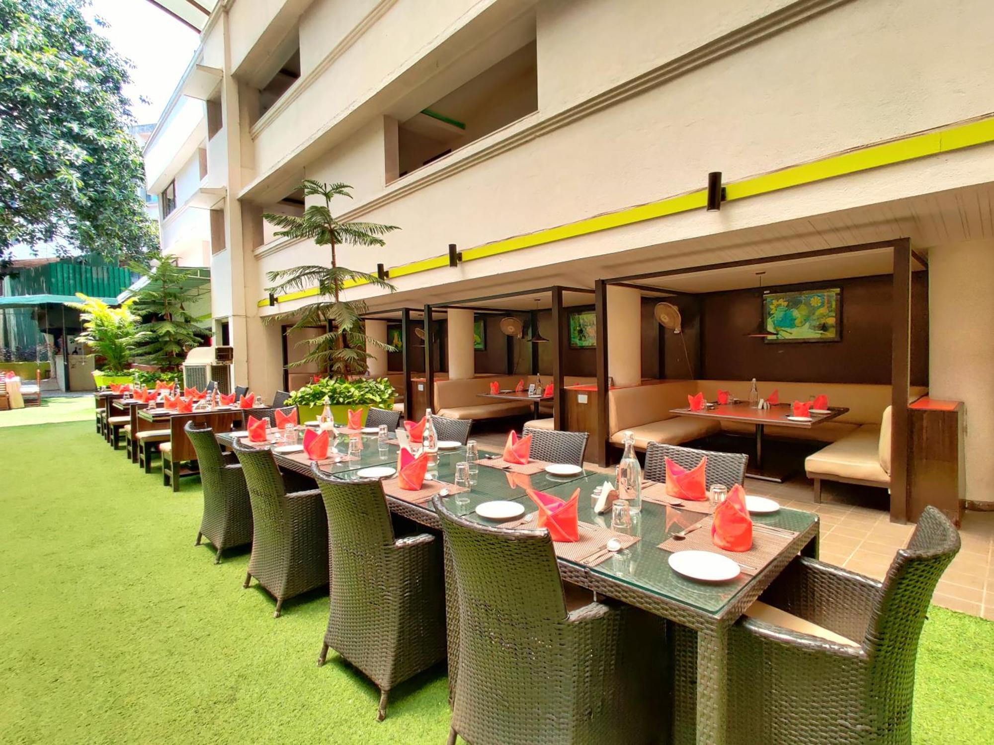 Citrus Hotel Lonavala Εξωτερικό φωτογραφία