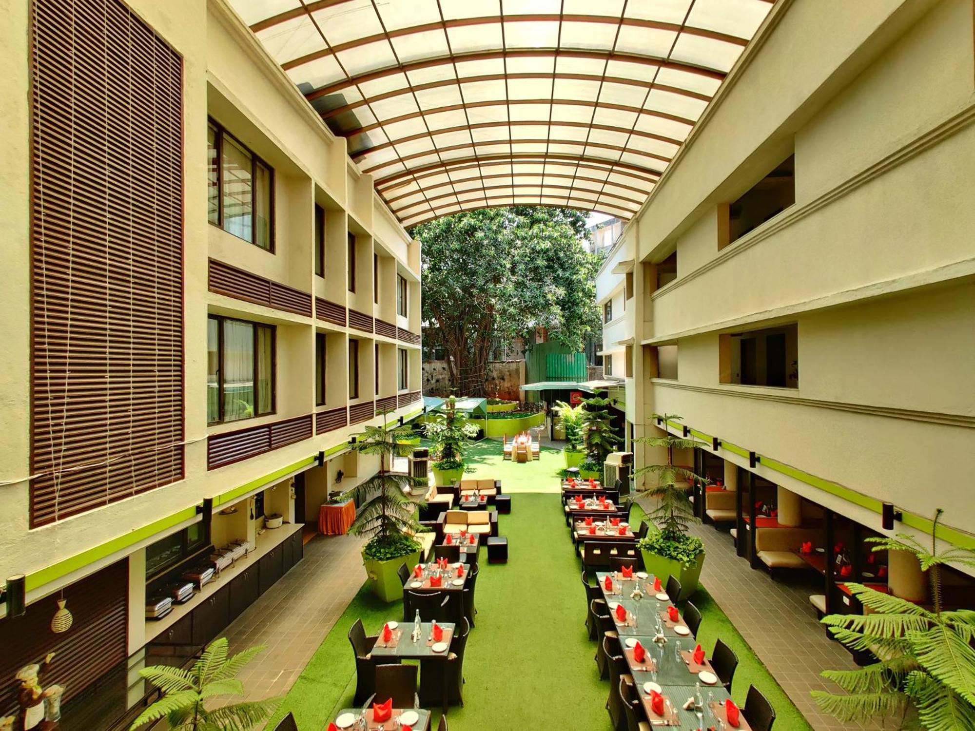Citrus Hotel Lonavala Εξωτερικό φωτογραφία