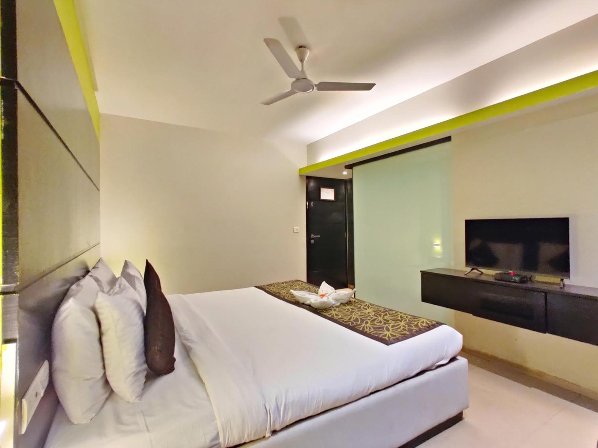 Citrus Hotel Lonavala Εξωτερικό φωτογραφία