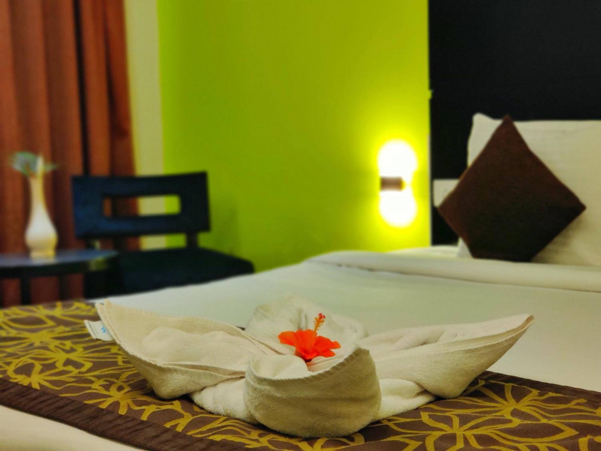 Citrus Hotel Lonavala Εξωτερικό φωτογραφία